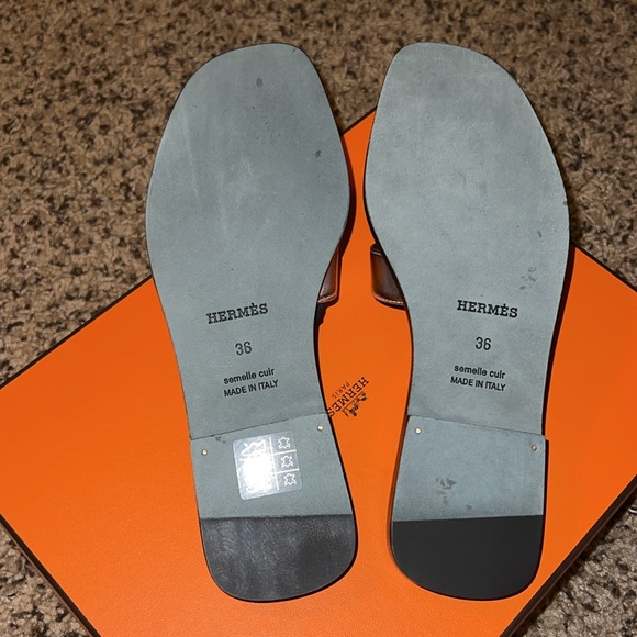 Hermes Oran Sandals - Picture 12 of 15